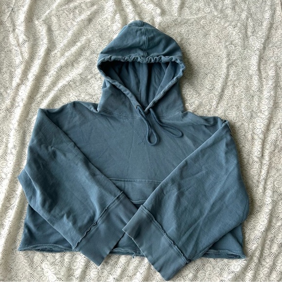 free people movement Tops - Free People Movement Beachy Cropped hoodie blue size small